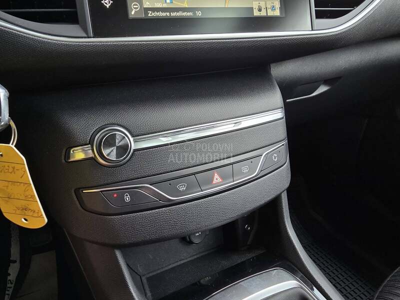 Peugeot 308 1.6 HDI PANO