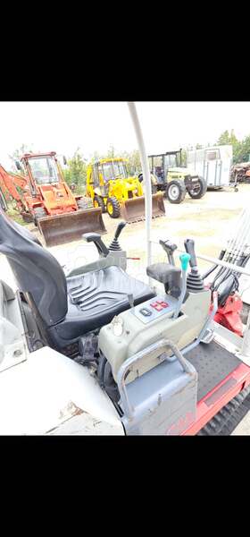 Takeuchi 014