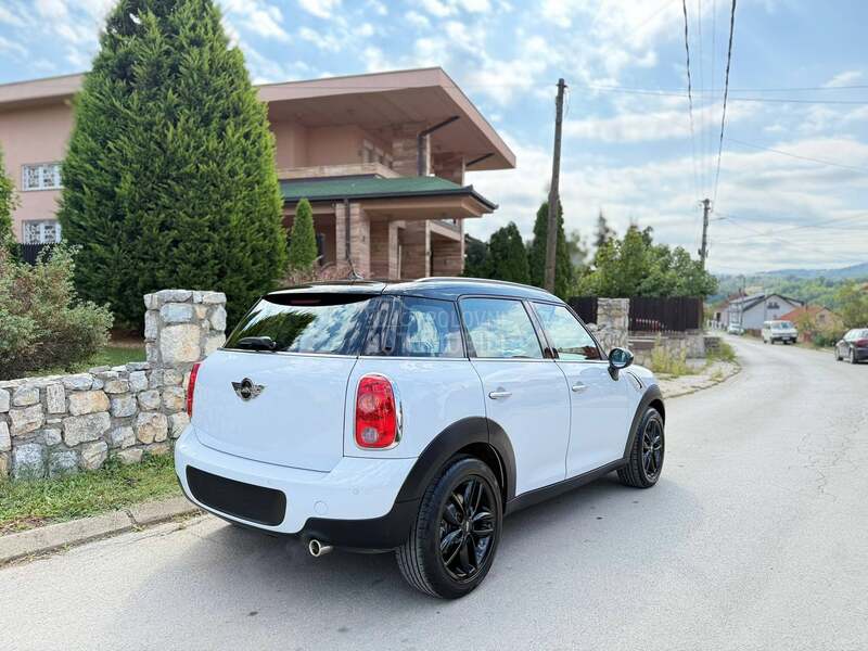 MINI Countryman Švajcarska