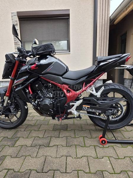 Honda CB 750 Hornet