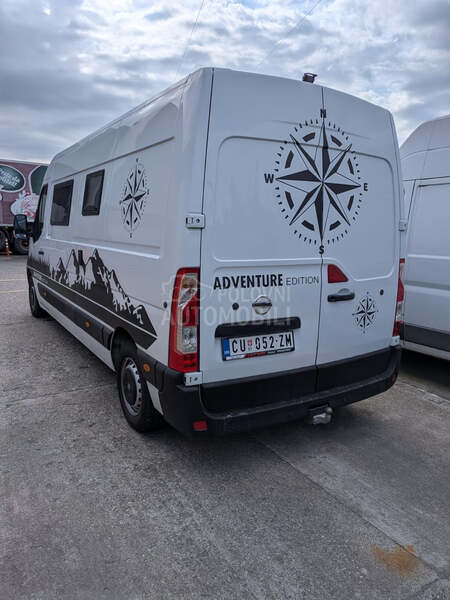 Nissan NV400
