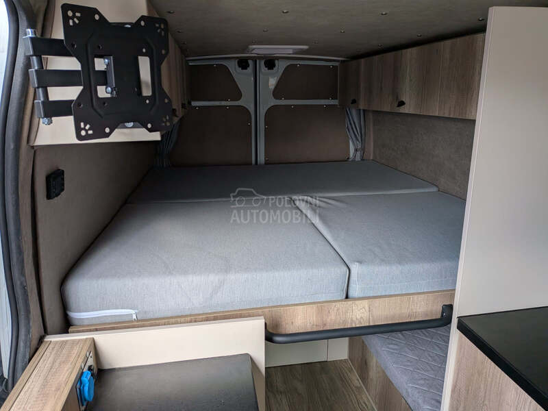 Nissan NV400