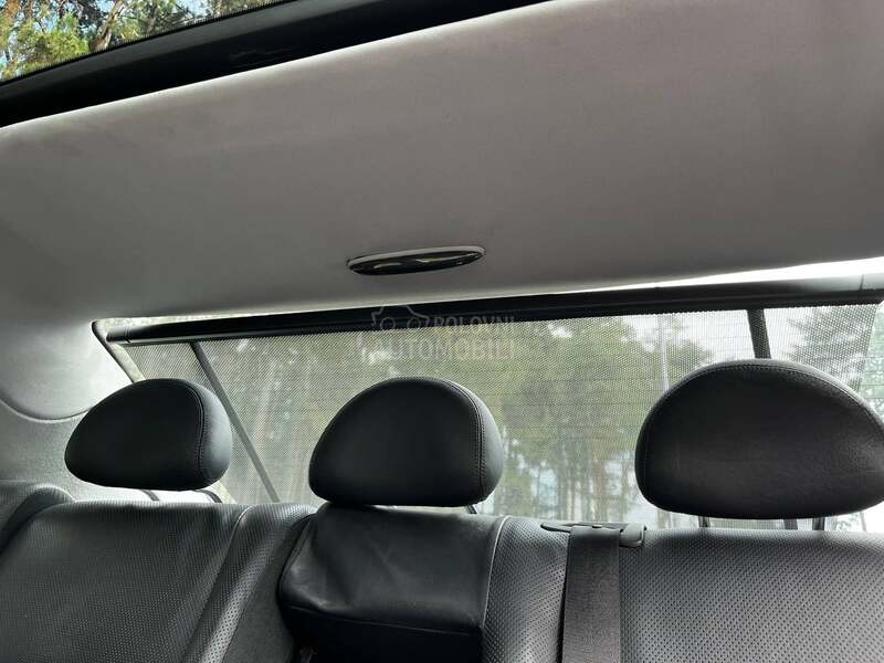 Mercedes Benz E 270 W211