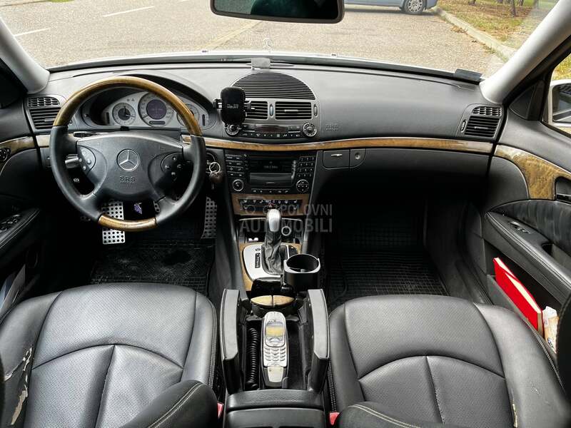 Mercedes Benz E 270 W211