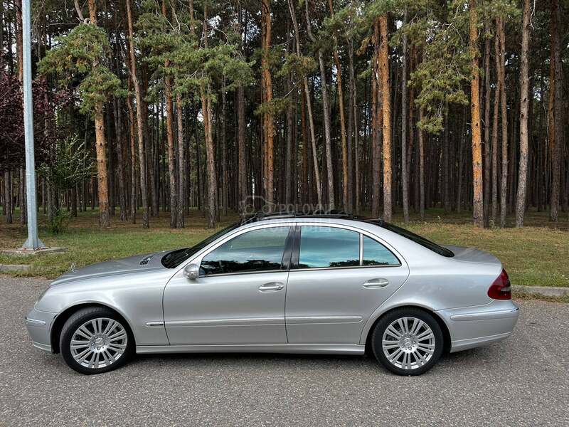 Mercedes Benz E 270 W211