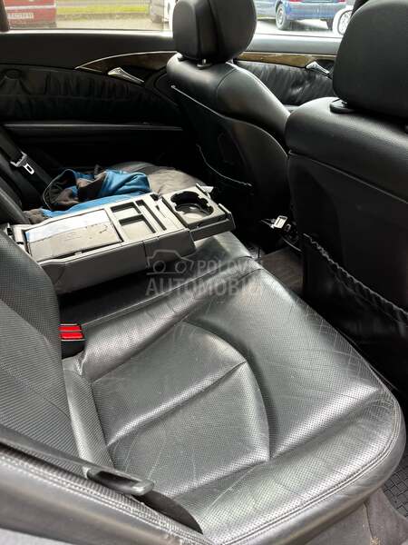 Mercedes Benz E 270 W211