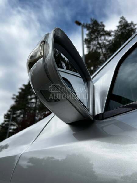 Mercedes Benz E 270 W211