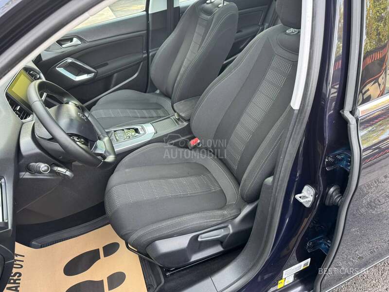 Peugeot 308 1.6 blue-HDI