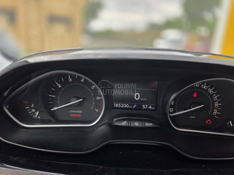 Peugeot 2008 1.2