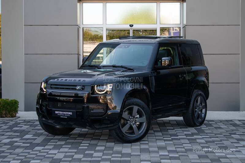 Land Rover Defender 