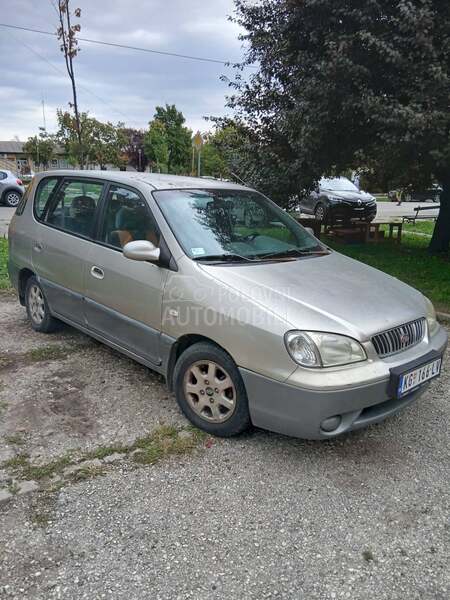 Kia Carens 