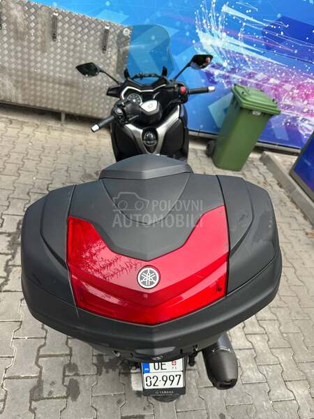 Yamaha x max