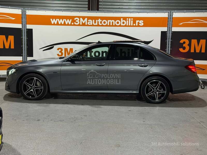 Mercedes Benz E 300 De/AMG/PANO/ELEKTRO