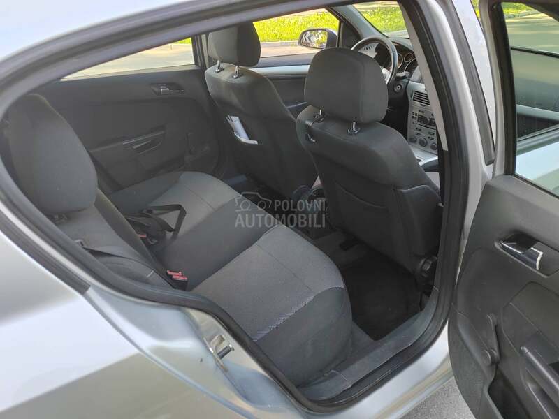 Opel Astra H 1.7 CDTI