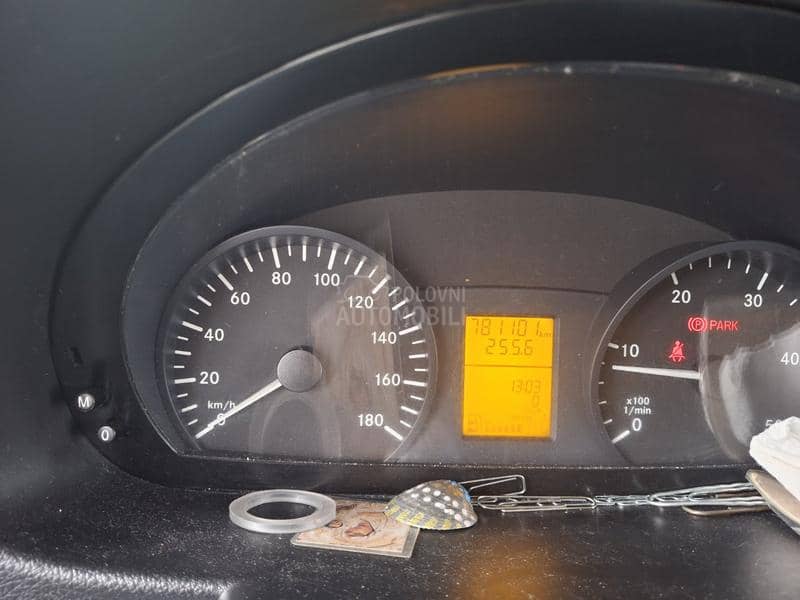 Mercedes Benz Sprinter 