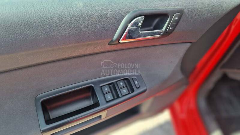 Volkswagen Polo 1.2b 4v/klim/cd