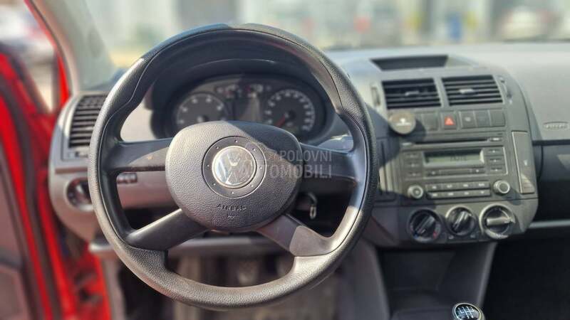 Volkswagen Polo 1.2b 4v/klim/cd