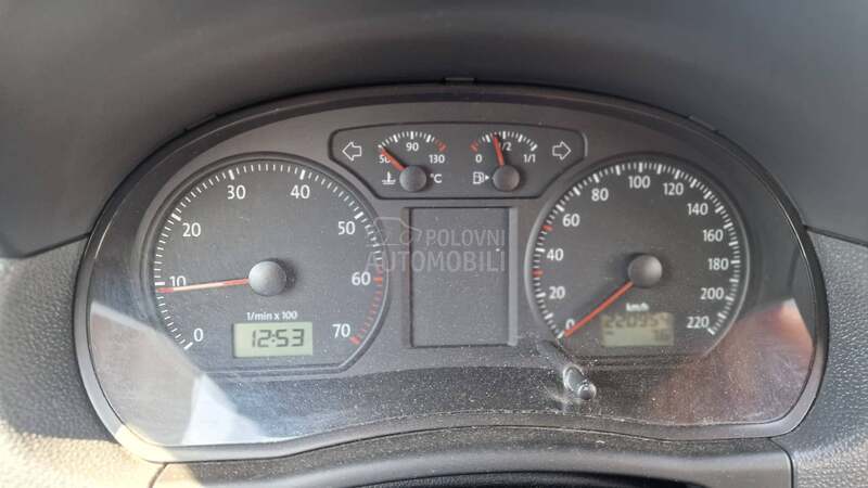 Volkswagen Polo 1.2b 4v/klim/cd
