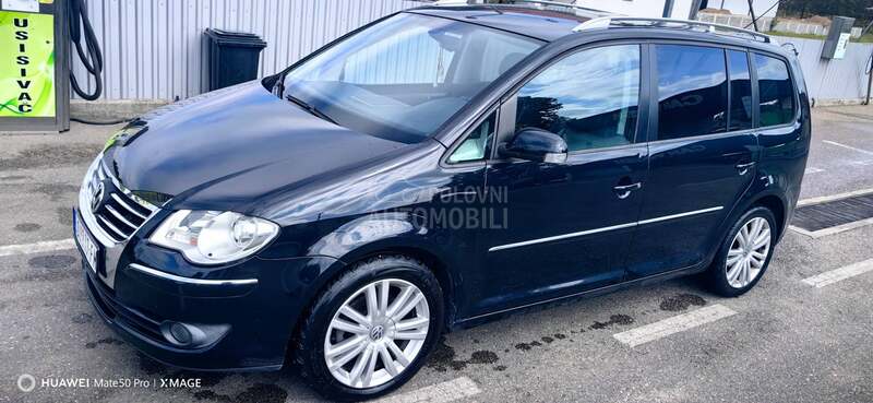 Volkswagen Touran 1.4 Tsi