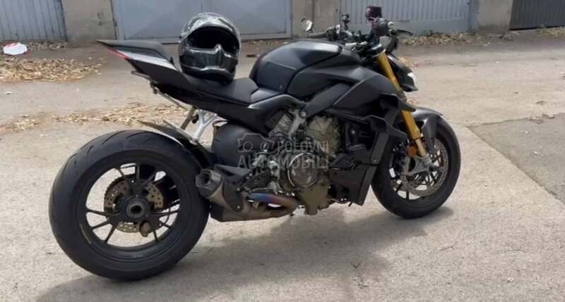 Ducati Street Fighter V4S