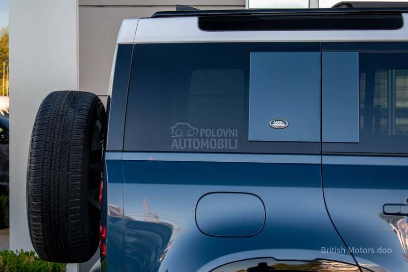 Land Rover Defender SE  D250