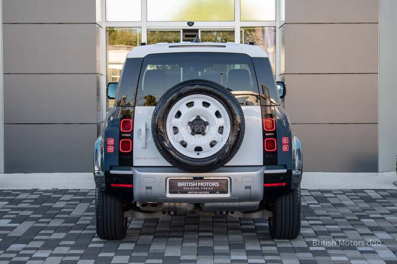 Land Rover Defender SE  D250