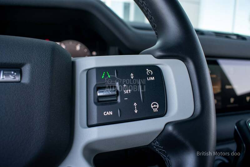 Land Rover Defender SE  D250