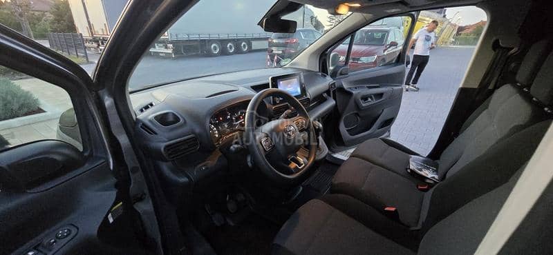 Toyota Proace City 1.5D/33 000 k m