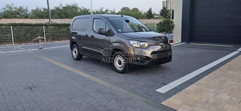 Toyota Proace City 1.5D/33 000 k m