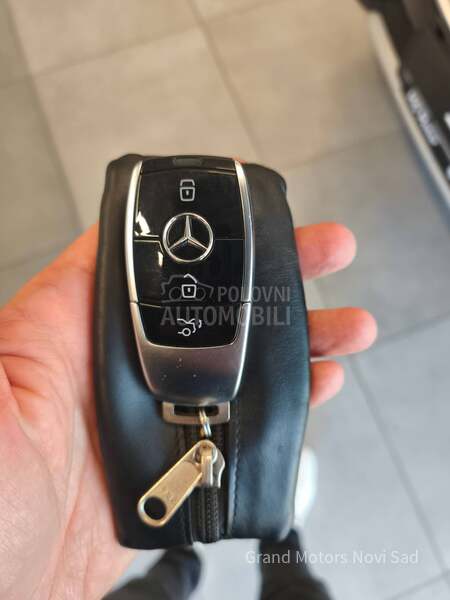 Mercedes Benz E 200 2.0 D