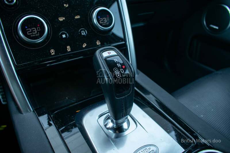 Land Rover Discovery Sport SE  D165