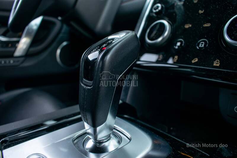 Land Rover Discovery Sport SE  D165