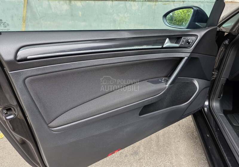 Volkswagen Golf 7 1.4tsi Highline