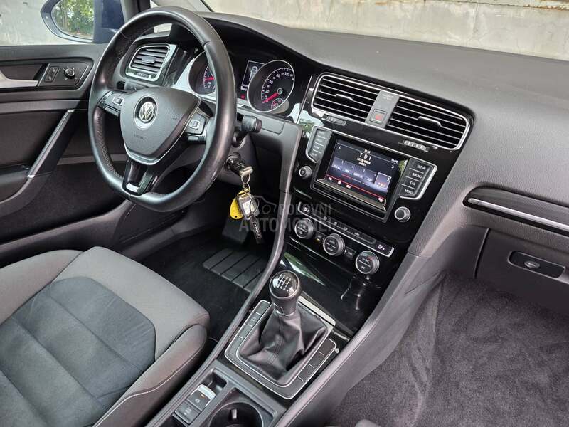 Volkswagen Golf 7 1.4tsi Highline
