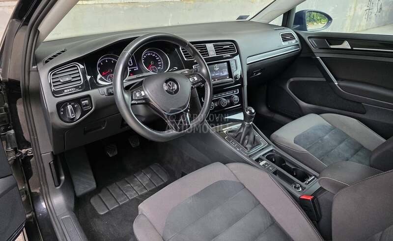 Volkswagen Golf 7 1.4tsi Highline