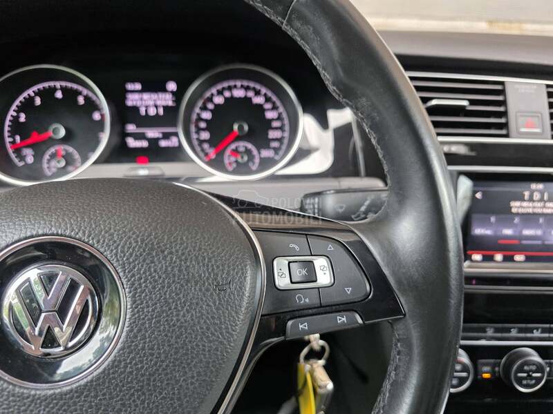 Volkswagen Golf 7 1.4tsi Highline