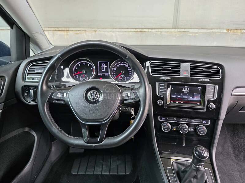 Volkswagen Golf 7 1.4tsi Highline
