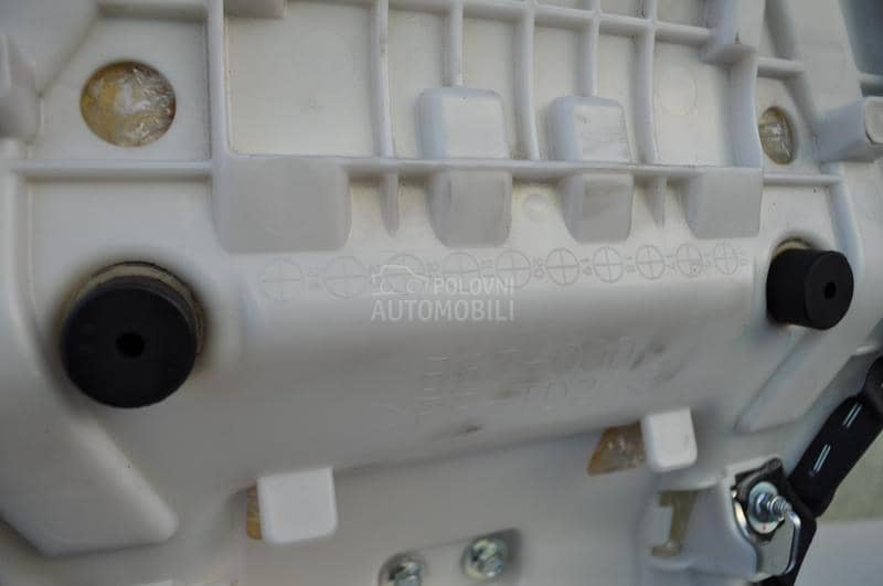 Yamaha MT 10 moto sediste