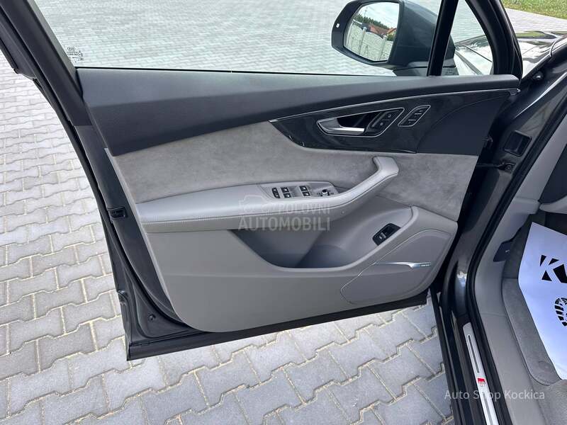 Audi Q7 S line mild hybrid