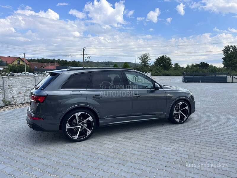 Audi Q7 S line mild hybrid