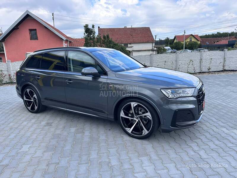 Audi Q7 S line mild hybrid