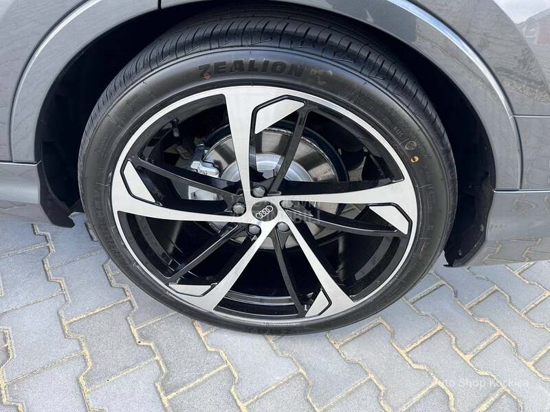 Audi Q7 S line mild hybrid