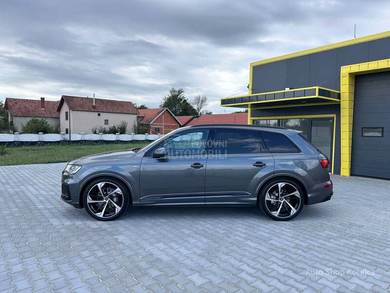 Audi Q7 S line mild hybrid