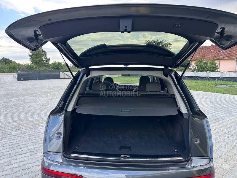 Audi Q7 S line mild hybrid