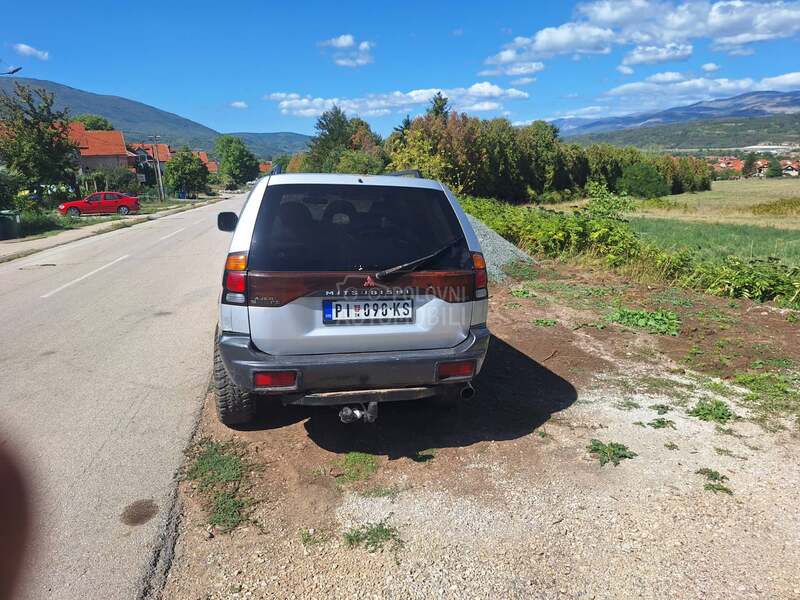 Mitsubishi Pajero Sport 2.5 d
