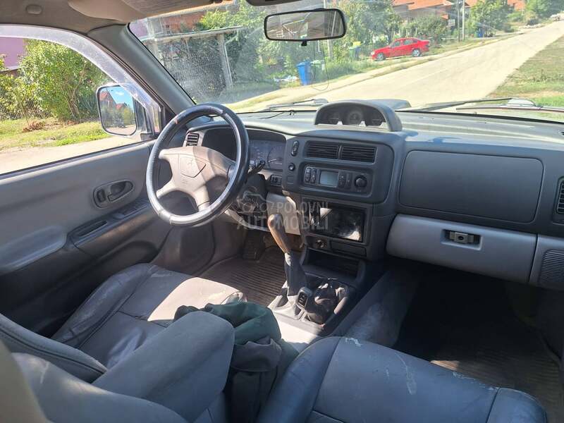 Mitsubishi Pajero Sport 2.5 d