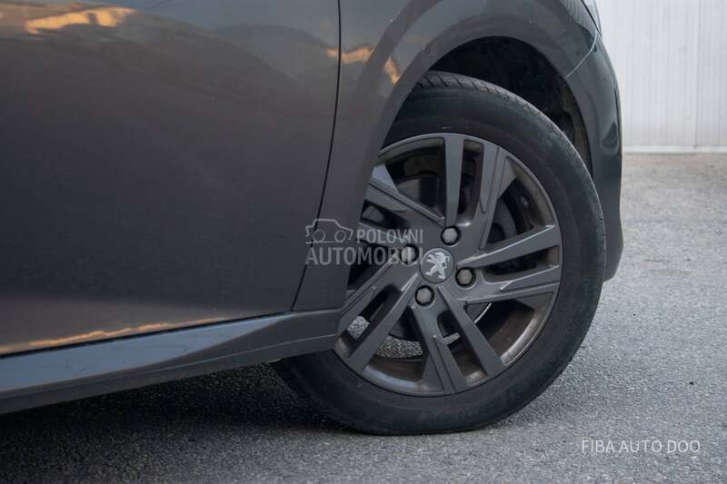 Peugeot 208 1.2 Led Alu Nov