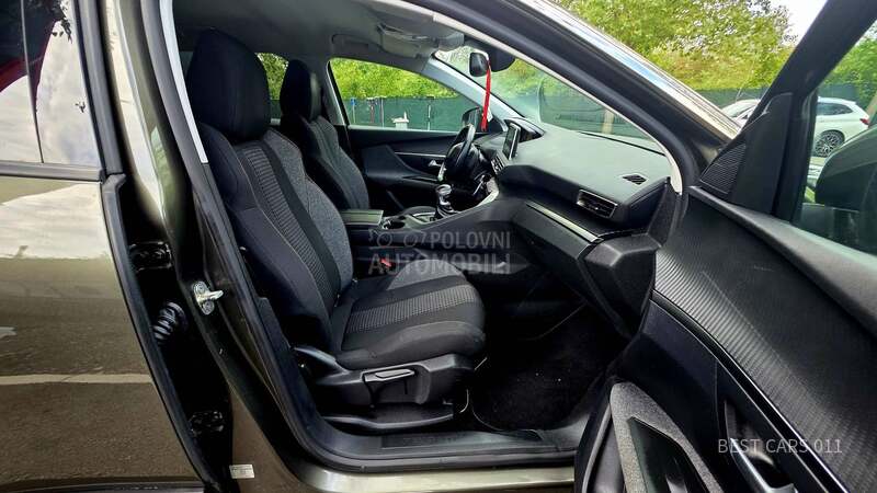 Peugeot 3008 1.5HDI ALLURE/LED