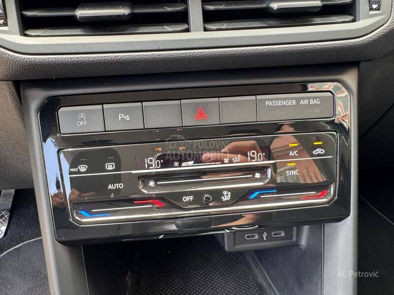Volkswagen T-Cross 1.0 TSI LIFE