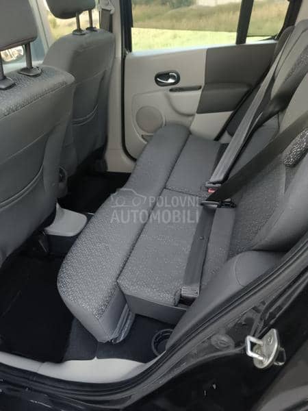 Renault Modus 1.4 b. nov Renault Modus 1.4 b. nov